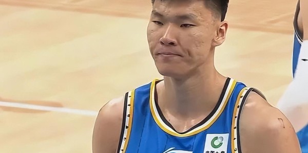 虎扑电竞官方入口-赛后球员表现评分：2满分 3优秀 2拉垮